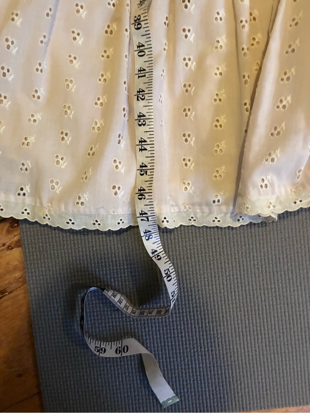 Vintage Cream Sundress with Blue Trim - Picture 7 of 8